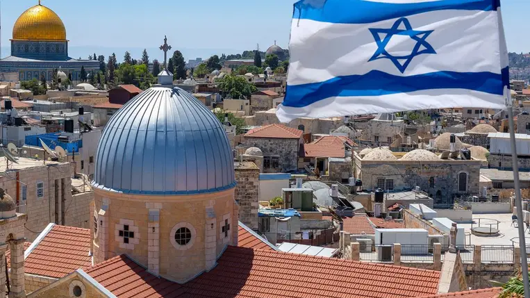 A civileket védeni kell, a túszokat szabadon kell bocsátani