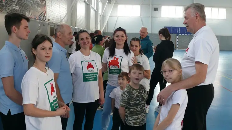 Tavaszi sportnap a nagycsaládosoknál - Egymásra figyelve
