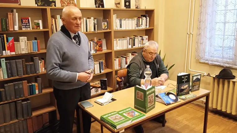 Stók Lajos könyvbemutatója Rákospalotán - Vadásztörténetek és helymegnevezések a Visk környéki Avas-hegységből