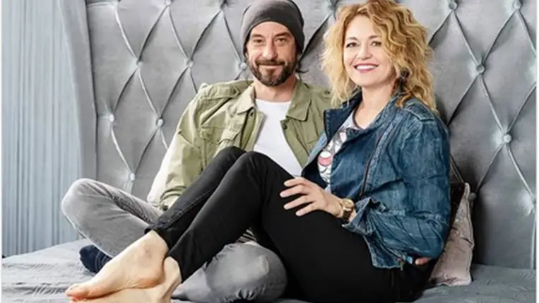 Ő Koós Réka párja már 10 éve: a sármos Bálinttal csak ritkán láthatjuk