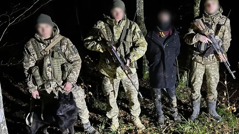 Egy 20 éves orosz férfit vettek őrizetbe Kárpátalján. Fotó: Ukrán Állami Határőrszolgálat