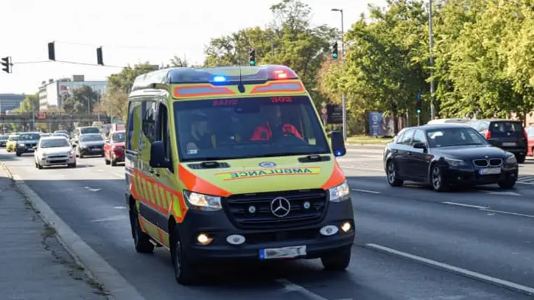 Árokba csúszott egy ukrán autóbusz a 4-es főúton Kisvárdánál