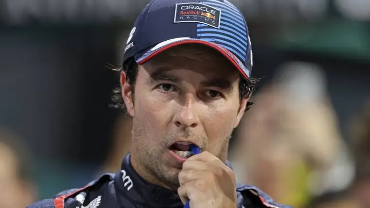Eltiltás fenyegeti a Red Bull pilótáját az újabb büntetése után