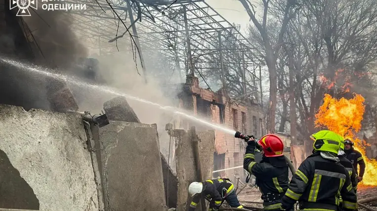 Orosz dróntámadás érte péntekre virradóra az Ukrajna déli részén lévő Odessza régióját. Fotó: DSZNSZ