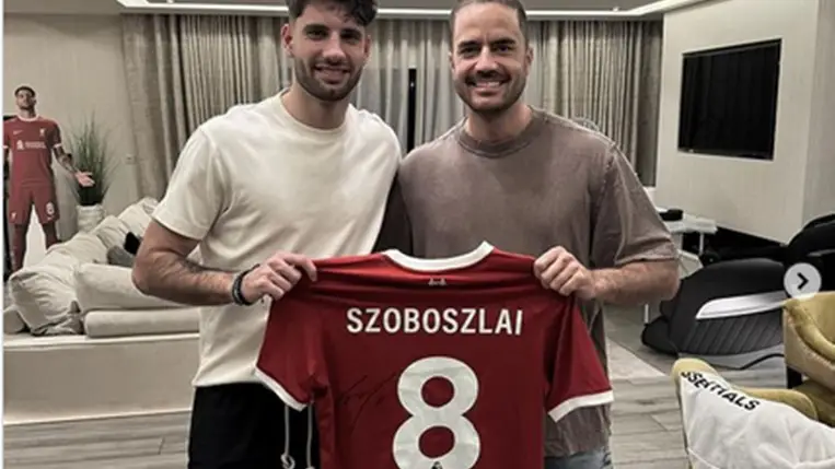 Szoboszlai Dominik liverpooli otthona: a nappaliban ezt szúrták ki a rajongók