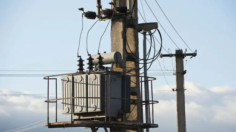  Már január végén elkezdik lekapcsolni az adósokat az elektromos hálózatról. 