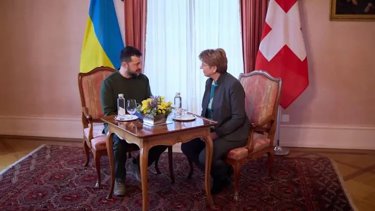 Volodimir Zelenszkij ukrán elnök és Viola Amherd svájci államfő. Fotó: president.gov.ua