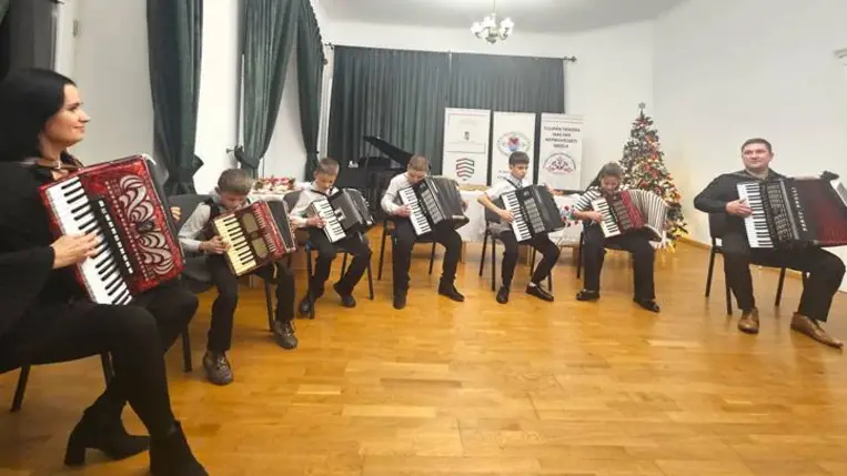 Karácsonyi koncertek a Tulipán Tanoda – Magyar Népművészeti Iskolában