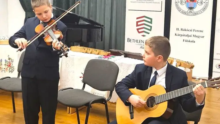 Karácsonyi koncertek a Tulipán Tanoda – Magyar Népművészeti Iskolában