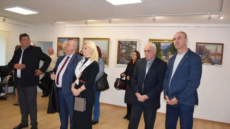 Képzőművészeti kiállítás Magyarország Beregszászi Konzulátusán - Bemutatja gyűjteményét a Péterfalvi Képtár. Fotó: Kárpátinfó/ Kovács Elemér