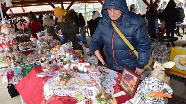 Adventi vásár Beregszászban a jótékonyság jegyében - Minden, ami kézműves termék