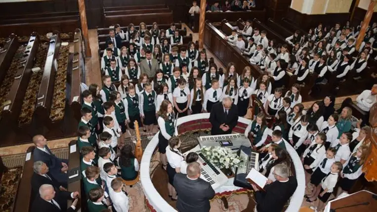 Ballagás a Nagydobronyi Református Líceumban - „Ne félj! Én veled vagyok.  Fotó: Kárpátinfo/Kovács Erzsébet