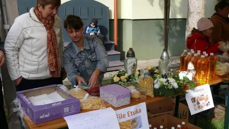 Őszi vásár és gazdanap Mezőváriban - Hálaadás, köszönet, közösségépítés. Fotó: Kárpátinfó/ Kovács Erzsébet