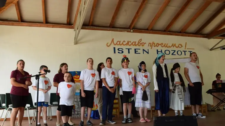 Családi nap és Pintér Béla-koncert Tiszapéterfalván - Hit és bizalom.   Fotó: Kárpátinfo/Kovács Erzsébet