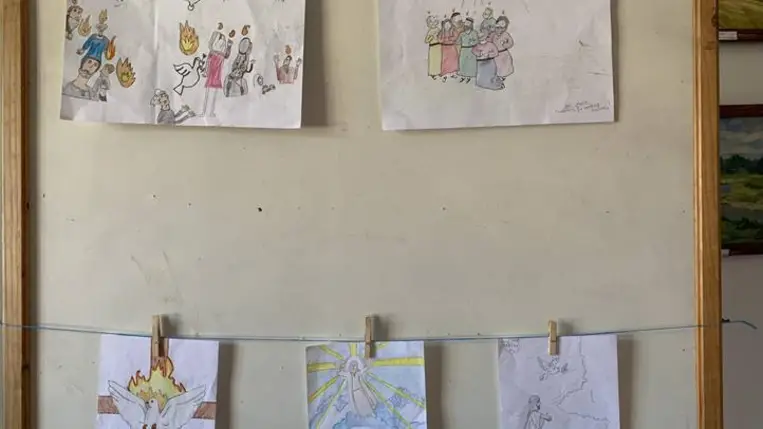Pünkösdi rajzpályázat eredményhirdetése a Péterfalvai Képtárban