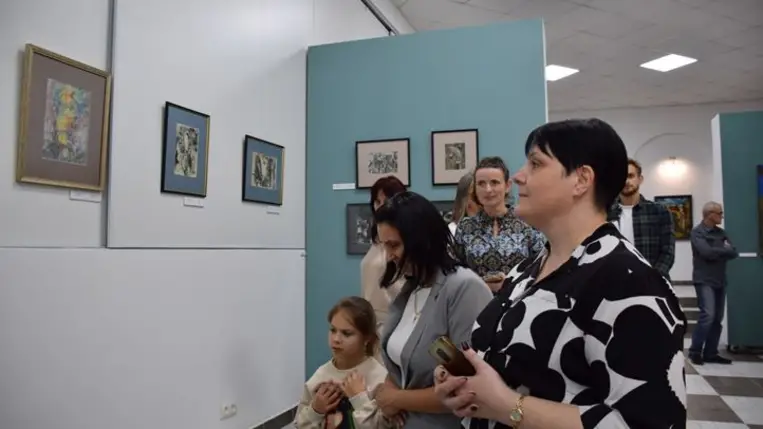 Emlékkiállítás a beregszászi Na’Conxypan Galériában - Benkő György, a sokoldalú művész. Fotó: Kárpátinfo/Kovács Elemér