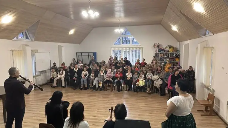 Több mint 10 szórványtelepülésen adott adventi koncertet a Tulipán Tanoda – Magyar Népművészeti Iskola
