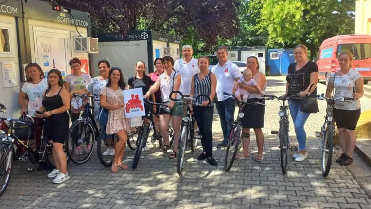 Több mint száz bicikli a KMNE tagcsaládjai számára - Két keréken boldogan. Fotó: Kárpátinfo/Kósa Eszter
