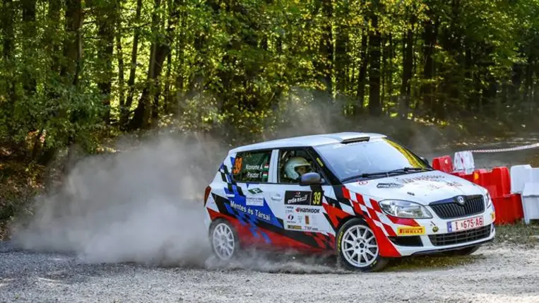 Hosszú verseny lesz, mi bírni fogjuk, reméljük a Fabia is! Fotó: Hajóka SportFotó