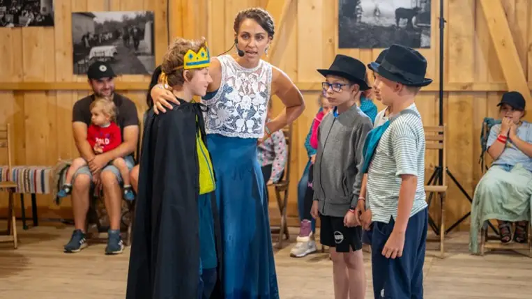 A Kalotaszeg népművészeti kincsei is megcsillantak az idei Tusványoson. Fotó: Kinda Botond