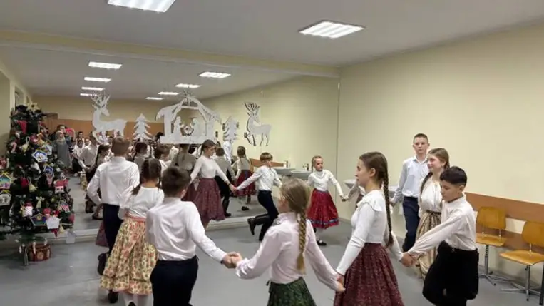 Karácsonyi koncertek a Tulipán Tanoda – Magyar Népművészeti Iskolában