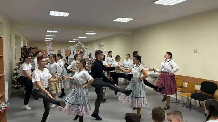 Karácsonyi koncertek a Tulipán Tanoda – Magyar Népművészeti Iskolában