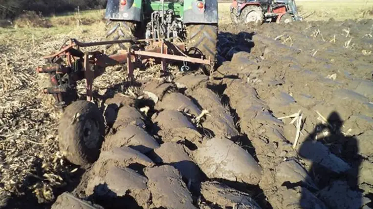 Éghajlatváltozás: felértékelődött az őszi szántás jelentősége