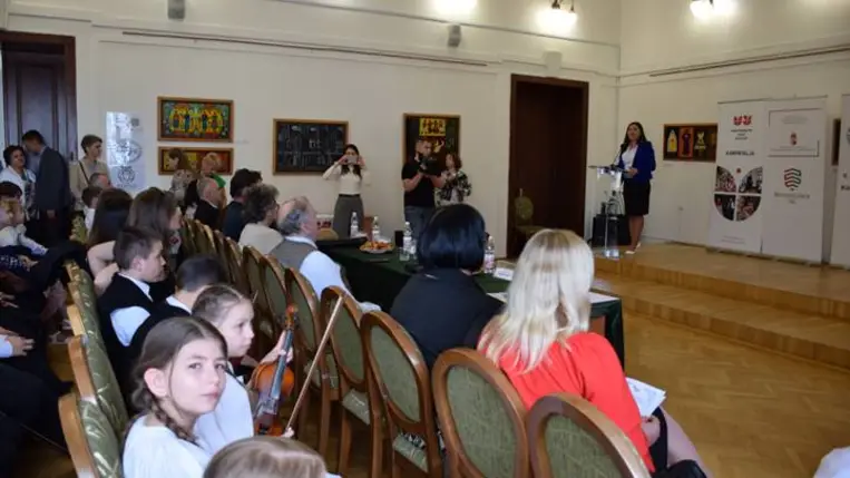 Több mint 600 versenyző, 130 produkció az idei kárpátaljai népzenei és néptánc tehetségkutatón - Ismét „Szól a fülemüle” Fotó: Kárpátinfó/ Kovács Erzsébet