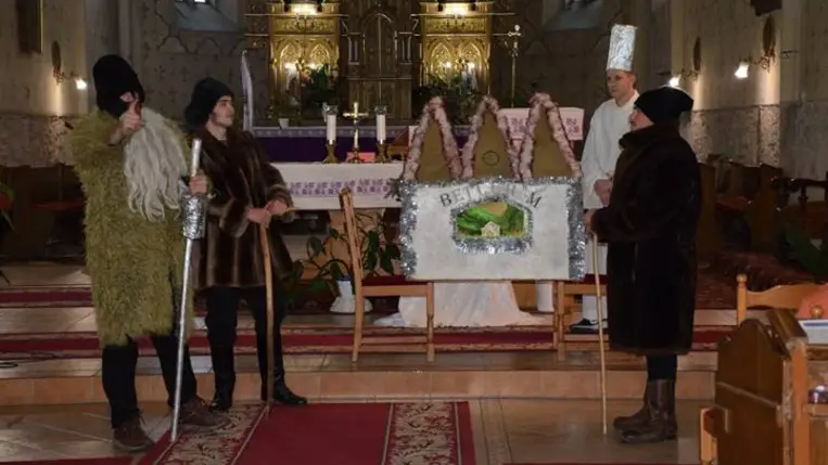 Adventi vásár Beregszászon - A Krisztus-várás mához szóló üzenete. Fotó: Kárpátinfó/ Eszenyi Gábor