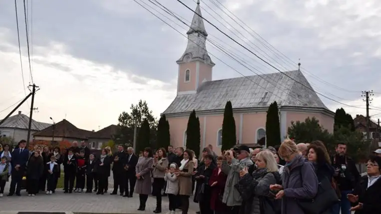 Emlékművet állítottak a holokauszt zápszonyi áldozatainak - Felejteni bűn, emlékezni kötelesség. Fotó: Kárpátinfó/ Kovács Elemér