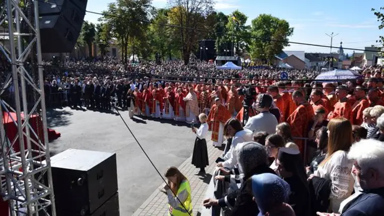 Bilkén boldoggá avatták Orosz Péter görögkatolikus atyát - A mártírok vére magvetés. Fotó: Kárpátinfó/ Kovács Elemér