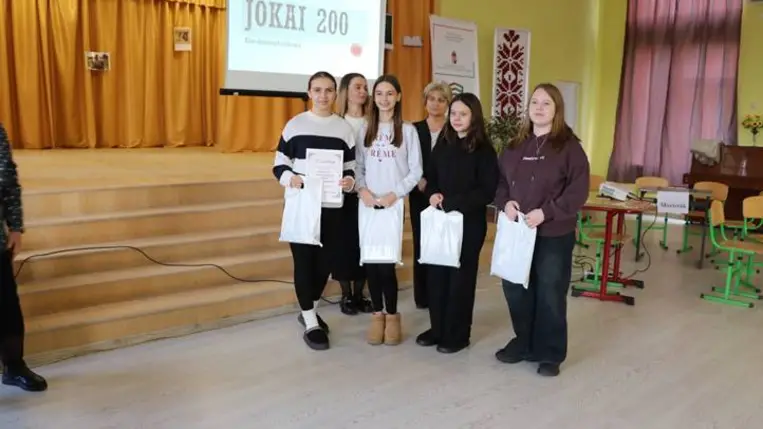 Irodalmi-műveltségi vetélkedő Nagydobronyban - Jókai csodákkal teli világa újra életre kelt