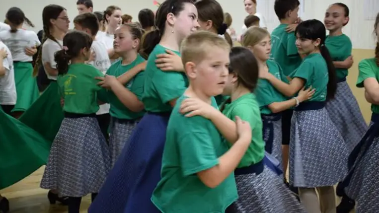 A táncház napja Mezőváriban - Tánctanulás, kézműveskedés, népzenei koncert. Fotó: Kárpátinfó/ Kovács Erzsébet