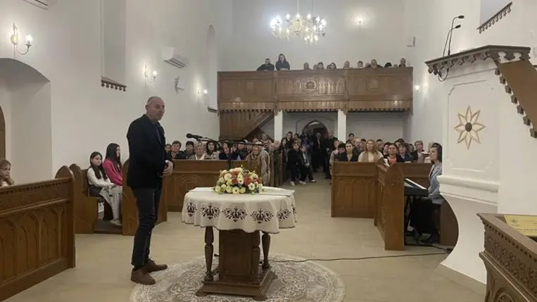 Megújult a tiszaújhelyi református templom - Teremjük a lélek gyümölcseit