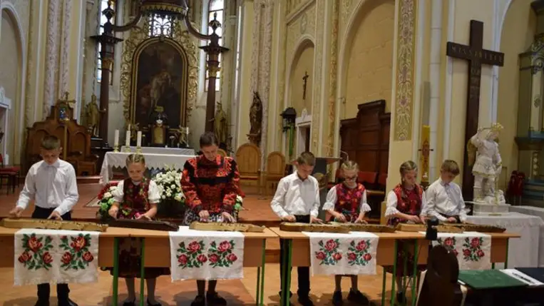 A KMPSZ központi tanévnyitó ünnepségén - Szeretettel, hűséggel és felelősséggel. Fotó: Kárpátinfó/ Marton Erzsébet