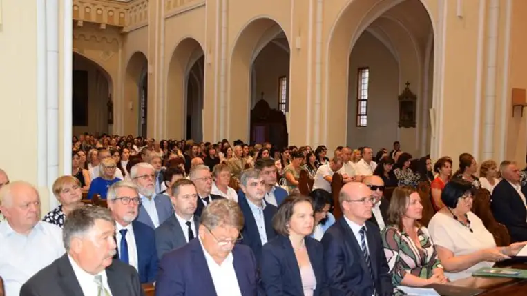 A KMPSZ központi tanévnyitó ünnepségén - Szeretettel, hűséggel és felelősséggel. Fotó: Kárpátinfó/ Marton Erzsébet