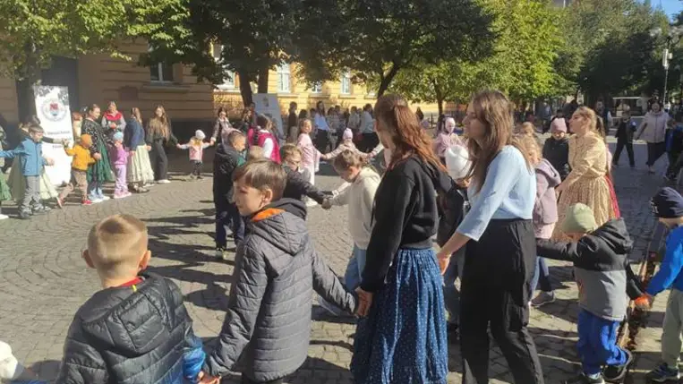 Villámcsődület Beregszász központjában - A magyar népi játék napja