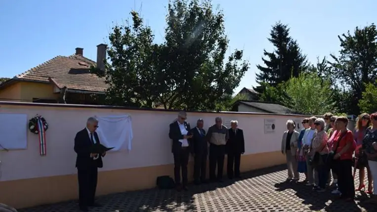 Újabb neves beregszászi kapott emléktáblát - Schober Ottóra emlékeztek. Fotó: Kárpátinfó/ Marton Erzsébet