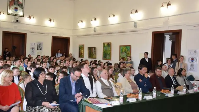 Több mint 600 versenyző, 130 produkció az idei kárpátaljai népzenei és néptánc tehetségkutatón - Ismét „Szól a fülemüle” Fotó: Kárpátinfó/ Kovács Erzsébet