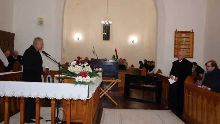 Hálaadó istentisztelet Benében a 30 éves lelkészi szolgálatért -  Hűséggel, alázattal, szeretettel. Fotó: Kárpátinfó/ Marton Erzsébet
