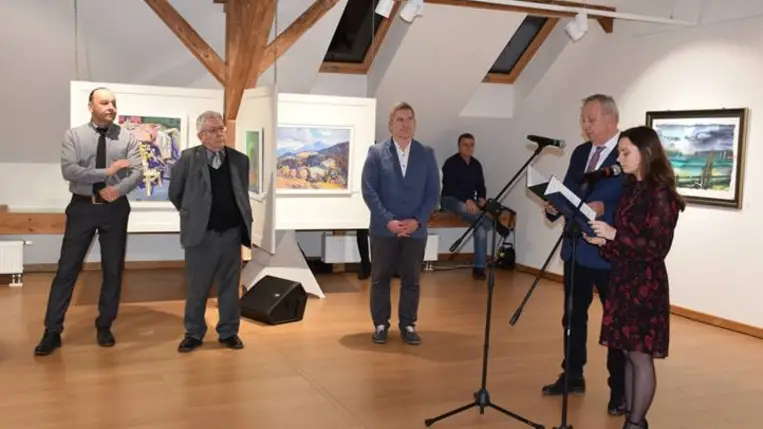 Tárlatmegnyitó a Munkácsy Mihály Magyar Házban - A Kárpátok Művészetéért és Kultúrájáért Egyesület alkotóinak sokszínű világa