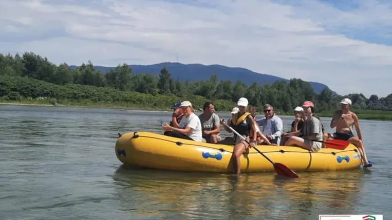 Munkaland és vízitúra a nagycsaládosokkal