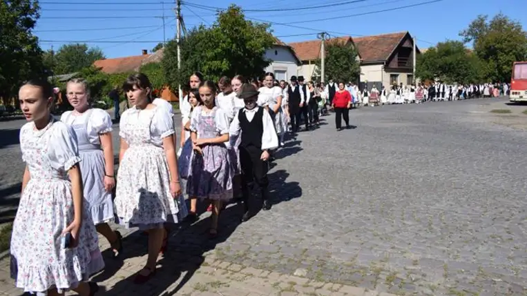 Sereglés Váriban - A népművészet élő, közösségformáló erő