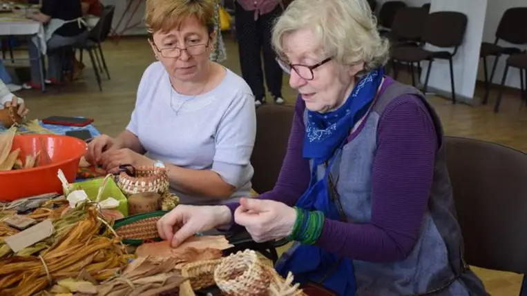 Kézművestábor Visken a Hagyományok Háza Hálózat – Kárpátalja szervezésében - Visszatanulják és továbbadják hagyományainkat. Fotó: Kárpátinfó/ Kovács Erzsébet