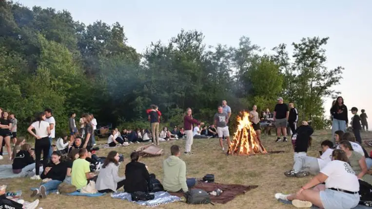 KRISZ dicsőítő alkalom a beregardói Fehér sziklánál - Jézussal a hegyen. Fotó: Kárpátinfó/ Kovács Erzsébet