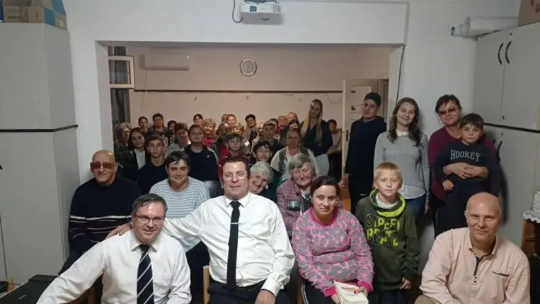 Evangelizációs esték a Glória Ifjúsági és Missziós Központban - Gyere ki a világosságra