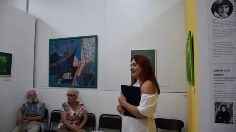 Irodalmi tárlatvezetés a Na’Conxypan Galériában - Ihlet és múzsa – a közös kútfő. Fotó: Kárpátinfó/ Kovács Elemér