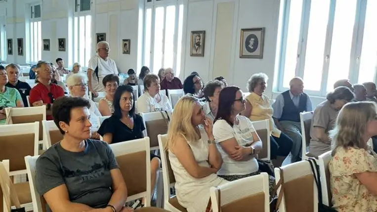 Jakab Lajos doktor előadása a Munkácsy Mihály Magyar Házban - Mindennapos szívügyeink. Fotó: Kárpátinfó/ Kovács Erzsébet