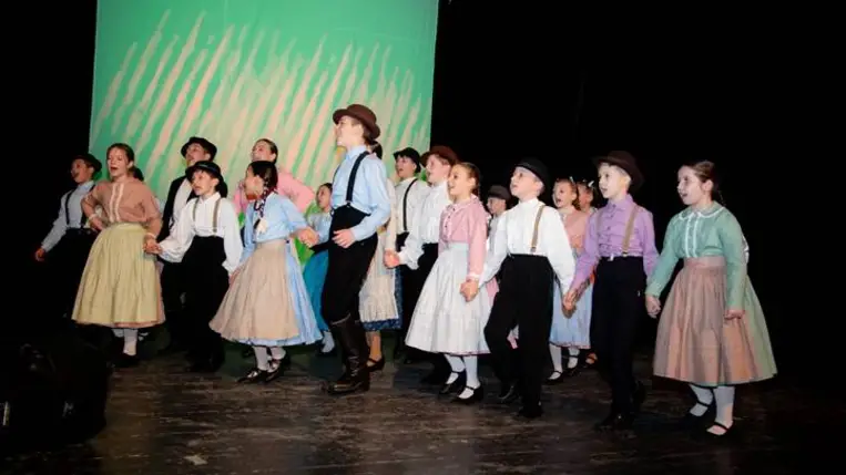 Ünnepi gálakoncerttel zárták az évet a Beregszászi Rezeda Folkműhely növendékei