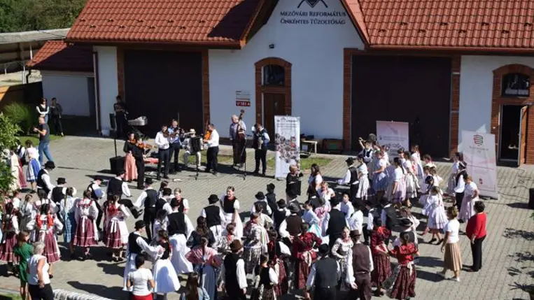 Sereglés Váriban - A népművészet élő, közösségformáló erő